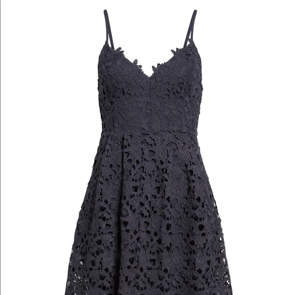 Lace Midi Dress - Picture 7 of 7